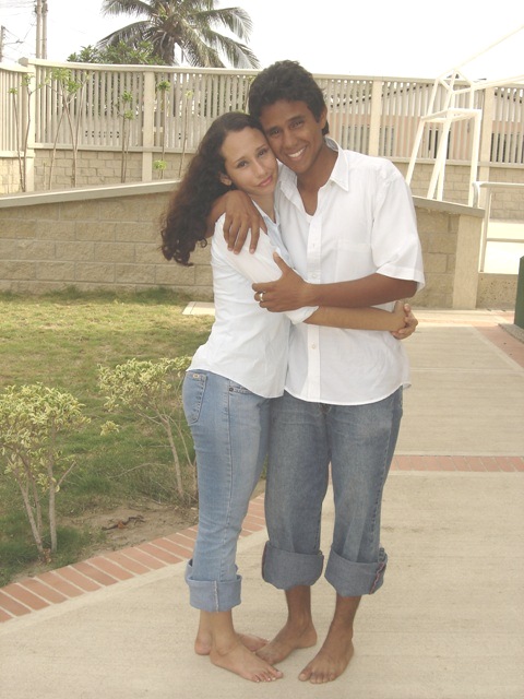 mi esposa, a quien mas amo
deyvi  buelvas
28 Jul 2006