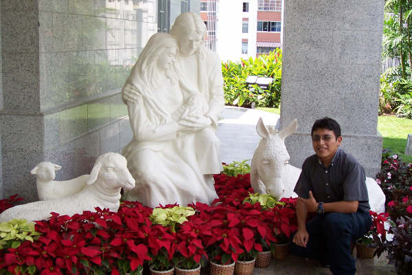 rony el lamanita
ronald alex sara esquivel
02 Sep 2006