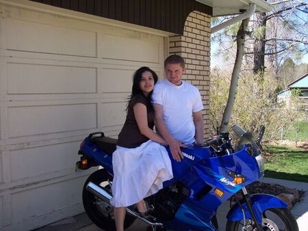 Mi esposa Desiree y mi hijo azul
Max Edward Pingree
25 Mar 2007
