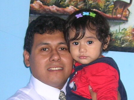 Estamos aqui en casa de mis padres
Jony Enrique Piminchumo
15 Apr 2007