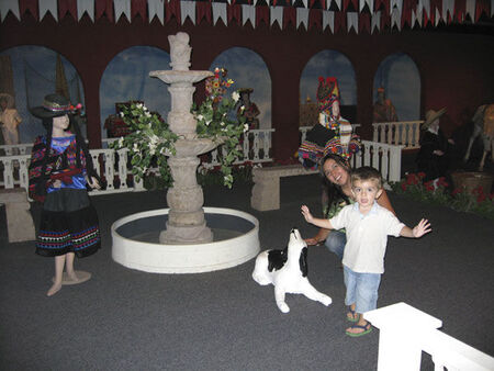 en el museo con Kyle
paola Karina Anderson
03 May 2007