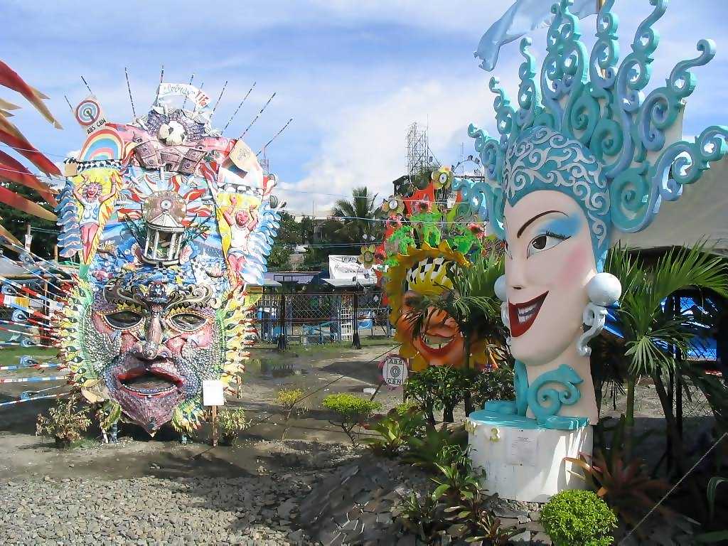 Every October in Bacolod is the big Maskara Festival.  There is street dancing and these type of masks are worn.
Charles J. Thiot
27 Apr 2004