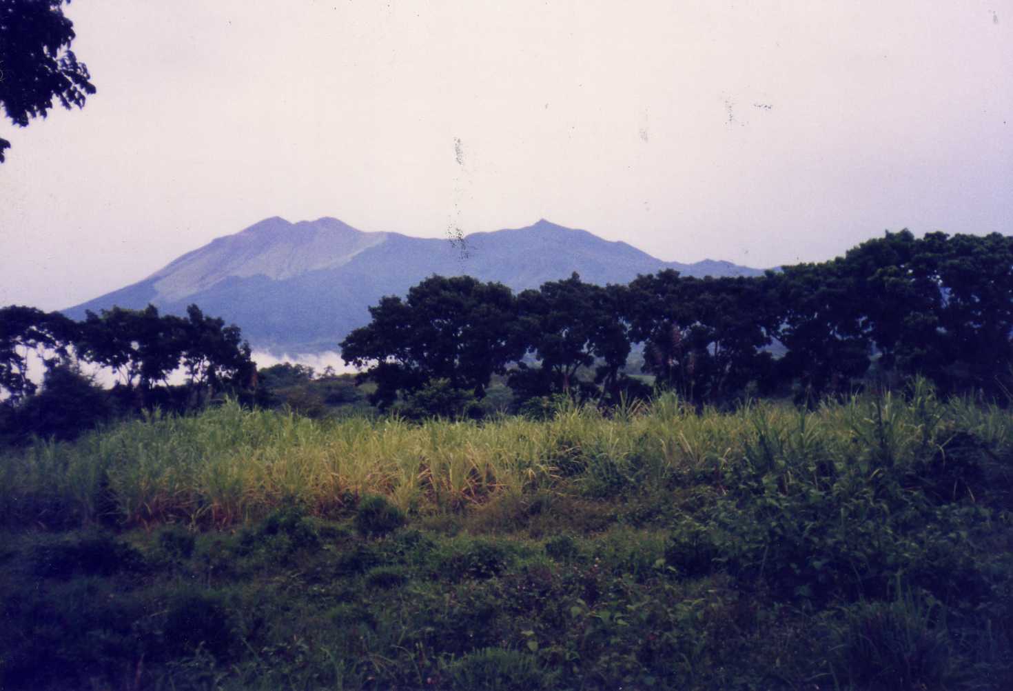 a view of mt canlaon from our apartment
Elgin Ausejo Topacio
09 Jul 2007