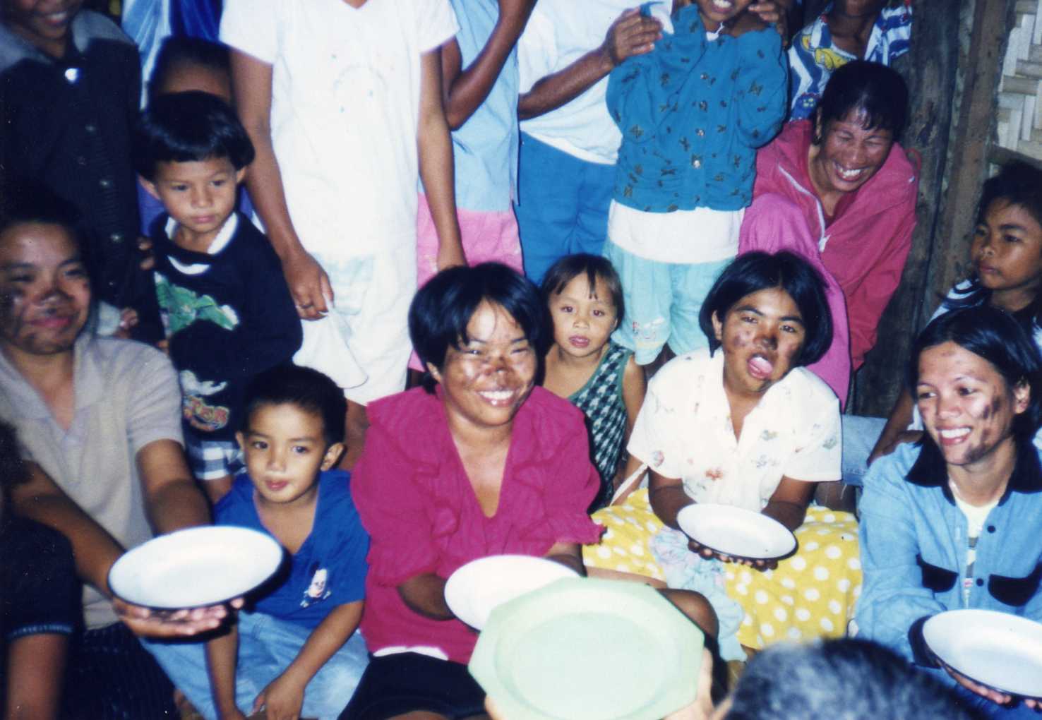 Canlaon 1999. Enjoying the game!
Elgin Ausejo Topacio
05 Nov 2007