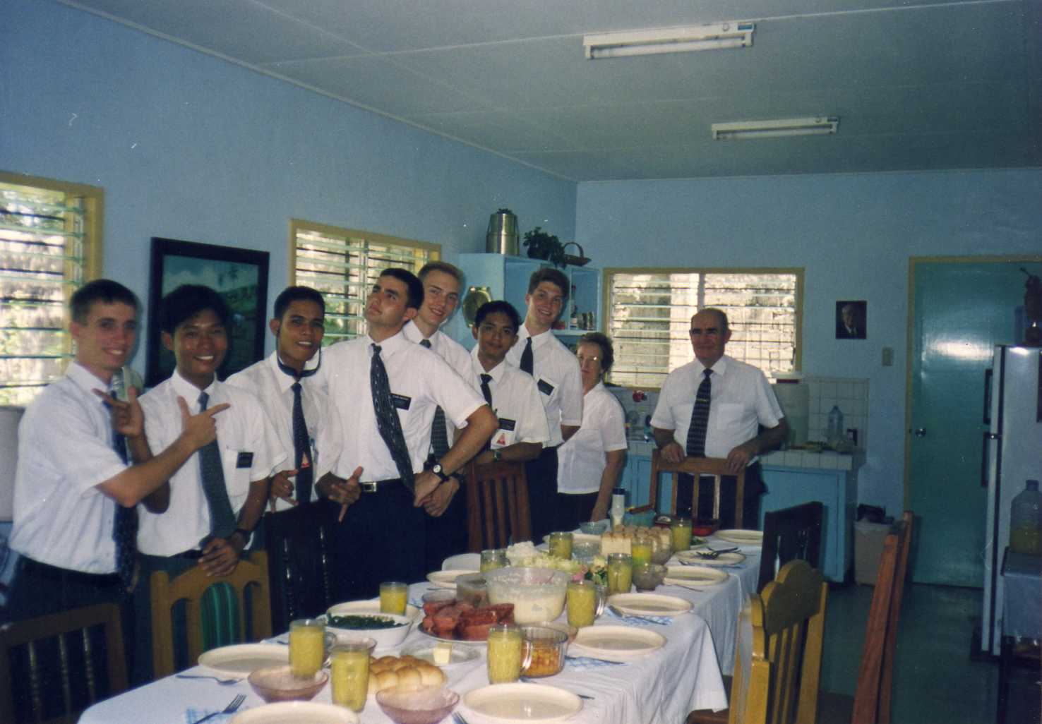 1999 thanksgivingay at the Durrnats apt, San Carlos zone
Elgin Ausejo Topacio
26 Nov 2007
