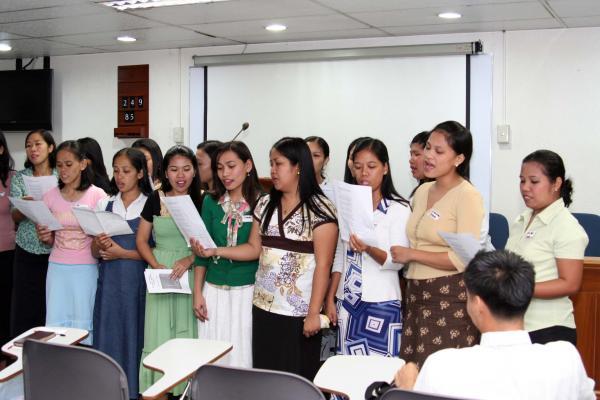 Sisters
Elgin Ausejo Topacio
18 Apr 2008