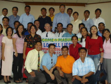 President Lowell Leishman 1989 -1991. Missionary Reunion at Urdaneta meetinghouse last May 1, 2006
Jose Veneracion Andaya
05 Apr 2010
