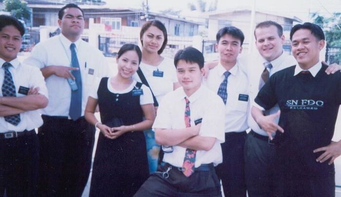 Elder Portolaso, Elder Vanisi, Sis Inocencio,Sis Lameko, Elder Mangubat, Elder Gatdula, Elder Brock, Elder Villamora
Doreen  Lameko
16 Oct 2005