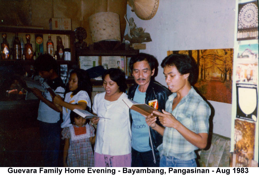 Family in Bayambang, Pangasinan have FHE
Layne Eugene Wilson
27 Jan 2006