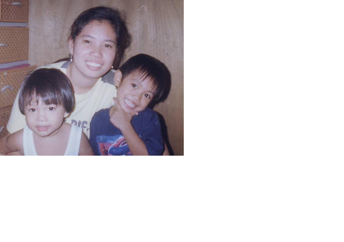 joy, ken and klyne
Luis Bonagua Ramilo
05 Dec 2005