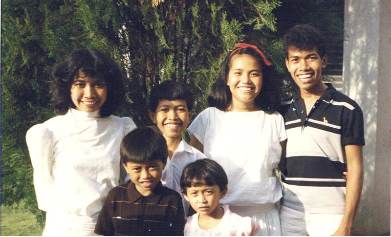 Members in Davao City. YSA - Inday, Jet-jet & Russell. (Wilma not present)
Andre'  Mariner
18 Feb 2006