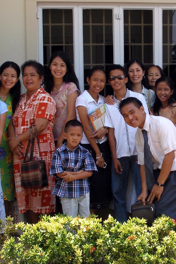 during my visit to my hometown
June Arcenas Rigg
28 Nov 2006