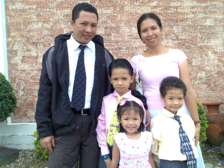Arbee Belen's Family
Enrico Jr Caisido Belen
11 Jan 2007