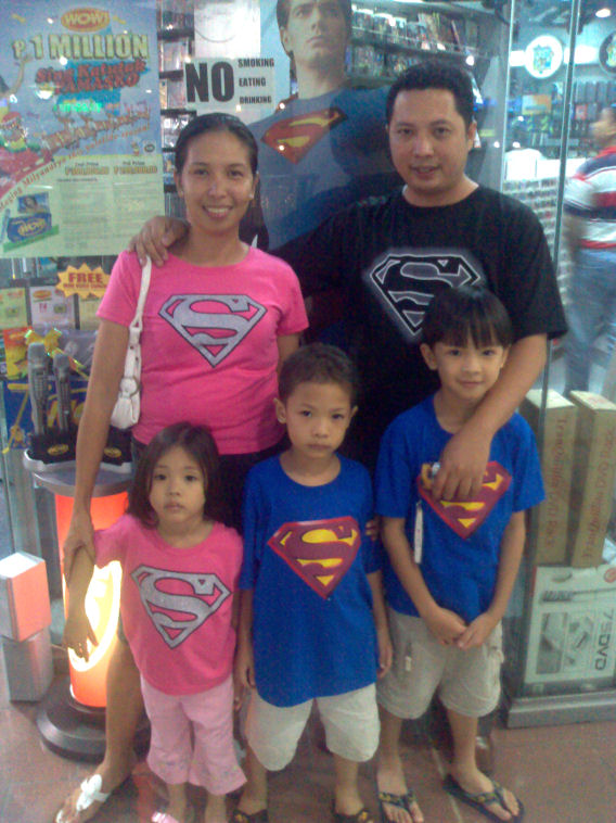 Family Activity at the mall (Bunch of Super Heroes)
Enrico Jr Caisido Belen
11 Jan 2007