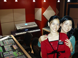 w/ Sister De Sesto
Rochelle Bayon-on Parohinog
08 Aug 2007