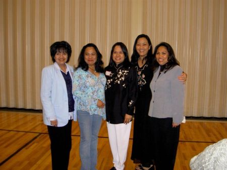 L to R - Sisters Mobo, Tolintino, Saludo, Villacampa & Bombita
Mark A. Caldwell
02 Apr 2005