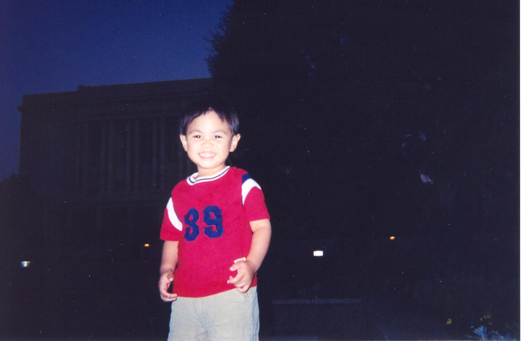 A recent pic of our first son. This is the only pic that would fit.
Richard G.H. Bates II
10 Oct 2003