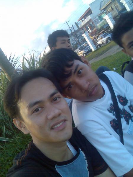 leyte landing
ernesto geraldo benusa
21 Nov 2008