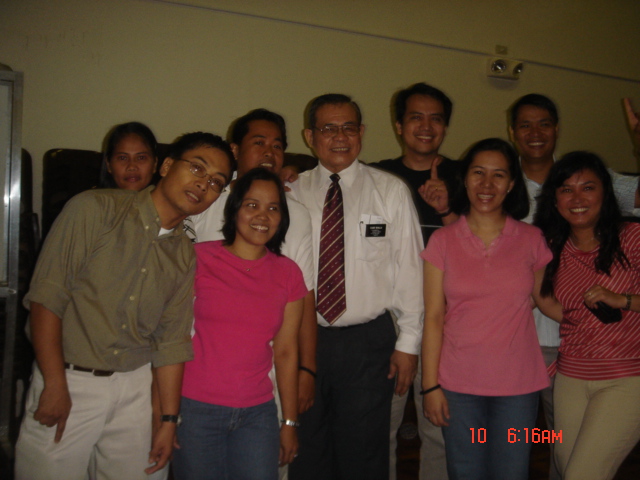 with pres Revillo at the reunion
Divine Dyquiangco Dadal
22 Jun 2006