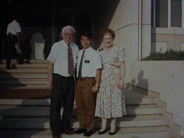 Me and Pres. & Sis. Daw
Danilo Ruizo Ababa
25 Mar 2009