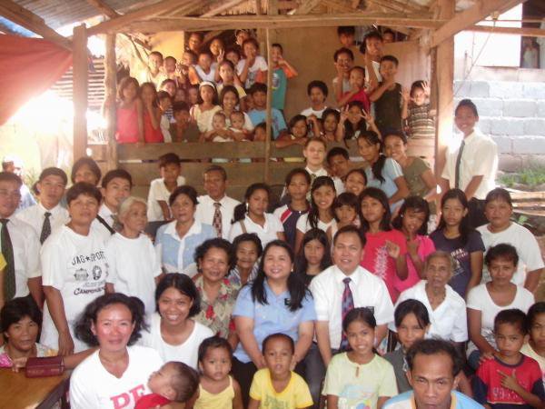 during the Talisay saints F.H.E activity together with our mission president
Ariston Lagrimas Saclapus
05 Jul 2010