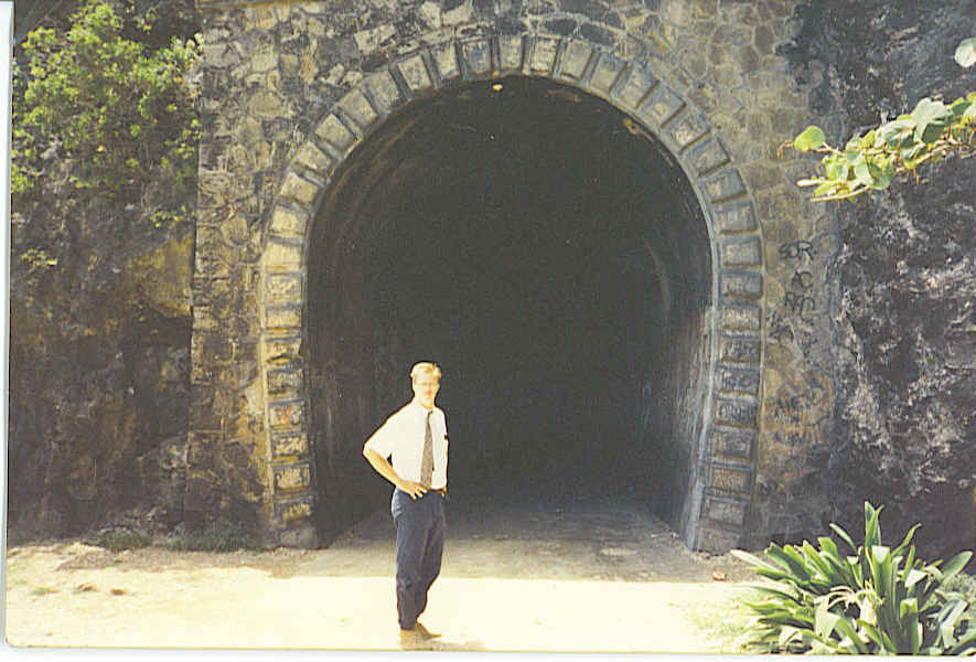Old Railroad tunnel in Quebradillas
James A. Lance
13 May 2003