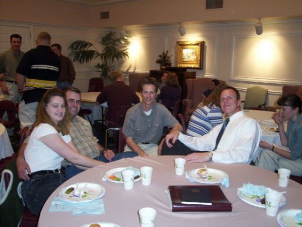Elders Peck, Hart and Reeve stau de vorba
Brandon Jensen
07 Apr 2002