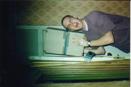 A stressful meeting at the sisters' apartment in Penza (Autumn 1997) turned to accordion jam.
James W. Scott
29 Jan 2002