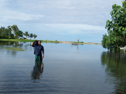 Elder Tanuvasa and Elder Sannar crossing the river in Salani for breakfast,5-06.
Tyler McKay Sannar
17 Aug 2006