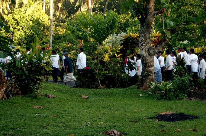 Members in the mist.
Tyler McKay Sannar
14 Dec 2006