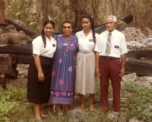 Sisters with Elder and Sister Fonoimoana
Taylor and Sister Mataniu  Fonoimoana
11 Jan 2009
