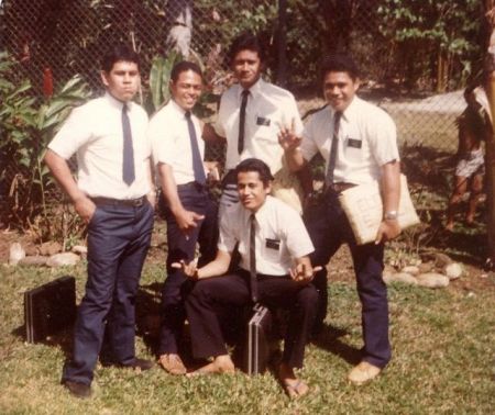 The Elders pose for a pic!  Do you know me?
Taylor and Sister Mataniu  Fonoimoana
11 Jan 2009