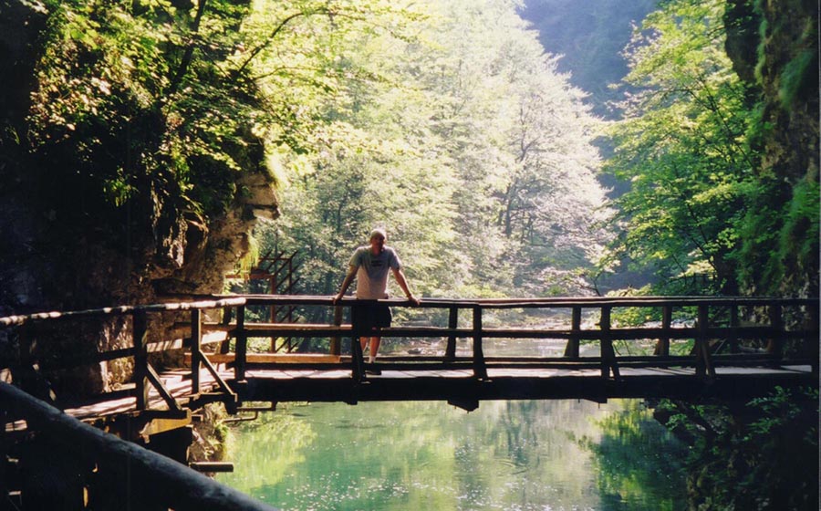Near Lake Bled.
Greg  Peterson
15 Mar 2003