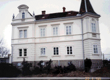 From Paul Pearson:


My name is Paul Pearsona and I served in Croatia from 1996-98 


I just got a picture of the new church building in Karlovac, Croatia. The branch meets on the second floor.
Jared Roper
14 May 2002