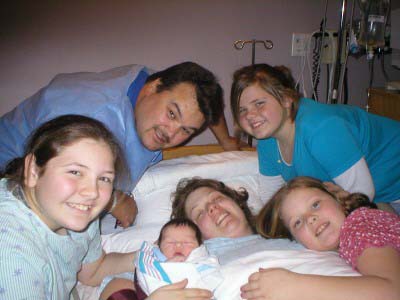A very happy Family
Douglas Wayne Morris
24 Mar 2006