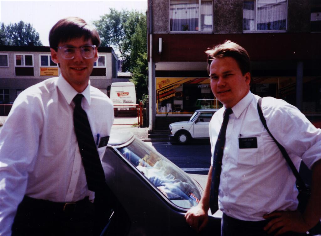 This is me and Elder Schwemmer in Singen,he died there,but he was firm till the end.Singen,summer 1989,Missionary flat downstairs.
Alexander Georg Stefan Dessin
18 Mar 2006