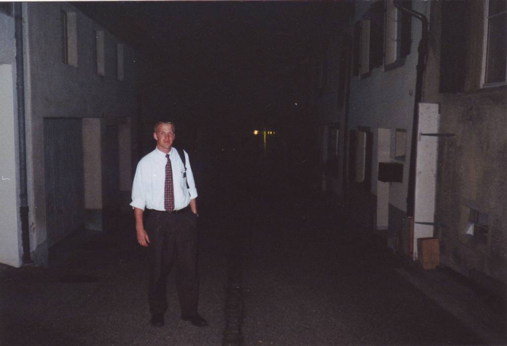 My companion took this picture while knocking on some doors in Waldenburg, Switzerland.
Ted  Kendrick
05 Jan 2007