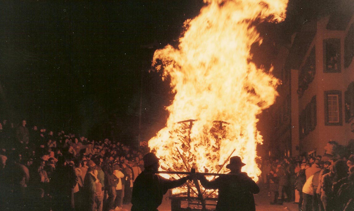 Burning out the winter - The Swiss' unique form of purposeful global warming.
Rich V Price
29 Nov 2007