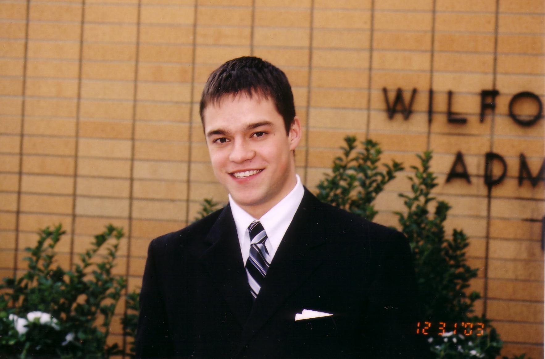 Adam Kennen Wray Alumni Photo