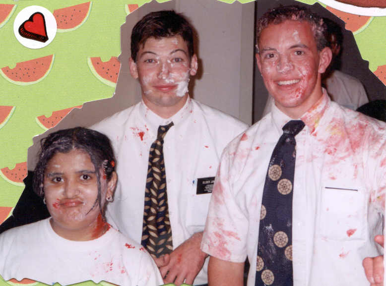 Cake Fight
Avery A. Jones
10 Apr 2001