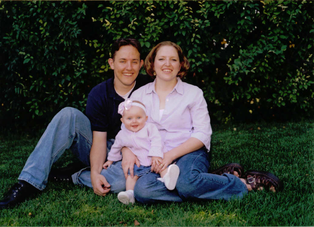 This is me, my beautiful wife Nicola, and gorgeous daughter, Noelle!
Kelly L. Marshall
21 Oct 2002