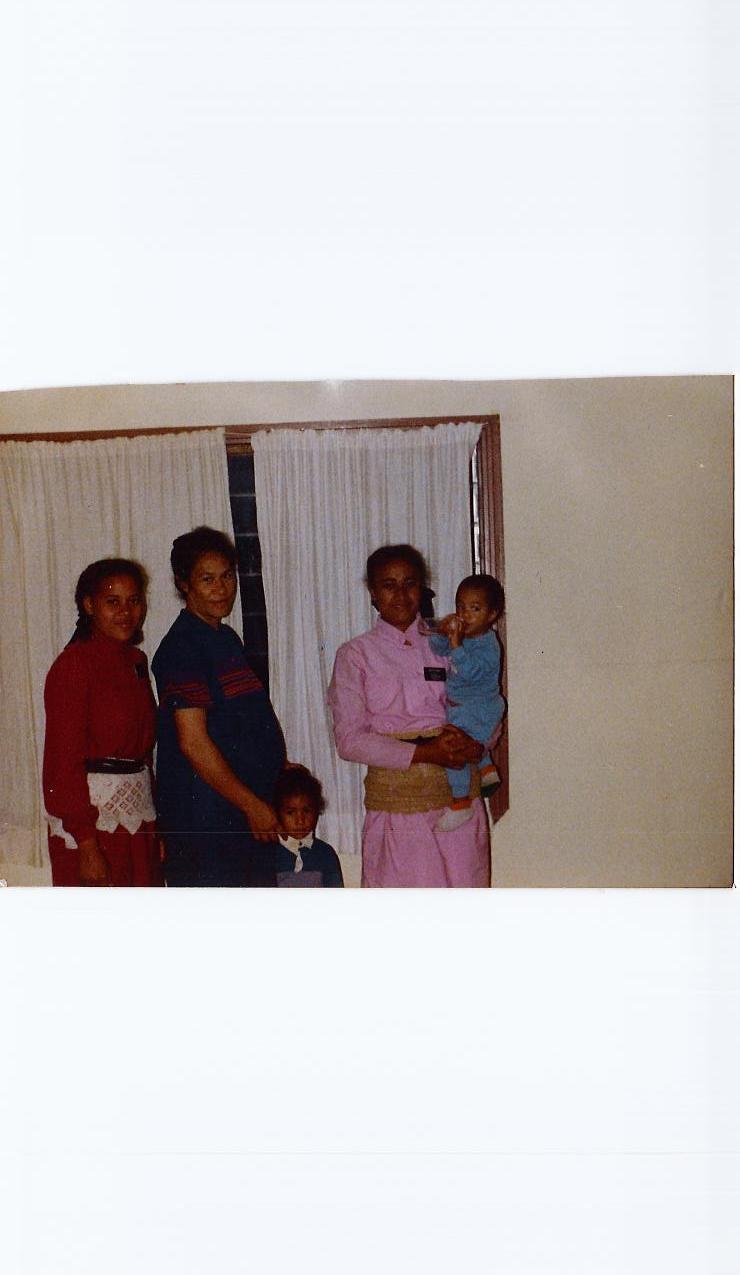 Sister Kaufana, Linda Havea, Tupou, Sister Mapa and Baby Patiola
'Eva 'I Mapa
21 Jun 2004