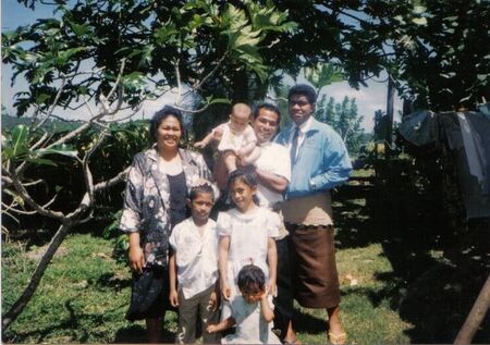 Ko e famili 'o Pila mo 'Ana 'i Talihau 'oku 'ilo 'e he faifekau kotoa pe 'oku ngaue ki ai.  'Oku nau tokanga'i 'a e kau faifekau mo fafanga kinautolu.
Semisi Makanivila Taumalolo
17 Aug 2007