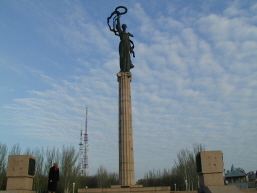 Kherson park
David  McQueen
11 Nov 2004