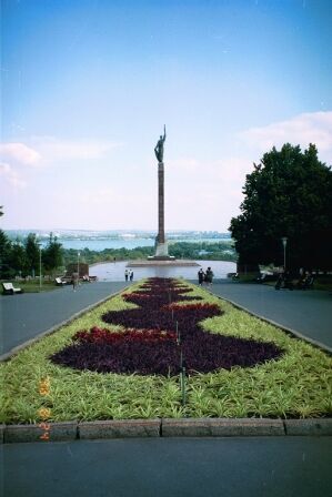 World War 2 monument in Dnepropetrovsk.
Bryce  Christensen
15 Nov 2004
