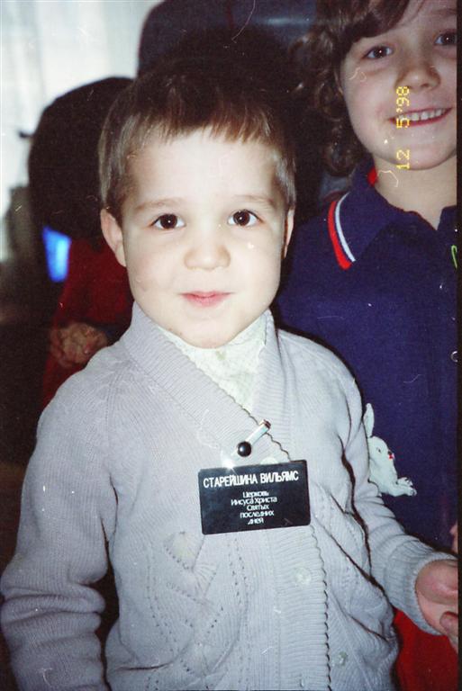 Orphan boy with Tablichka, preparing and still excited.
Spencer A. Williams
28 Dec 2004