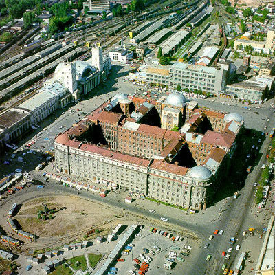 Main Train Station Yuzhny Station
David  McQueen
25 Jan 2006