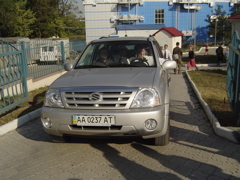 President Anderson about to embark on a long drive from Donetsk to Dnepr in the new mission vehicle.
Samuel Baugh Hislop
12 Mar 2006