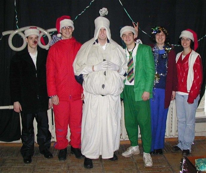 I'm not sure what skit this is, it was before my time. All I know is that Sumy Skits ROCKED!
Heather  Hokanson
12 Nov 2003