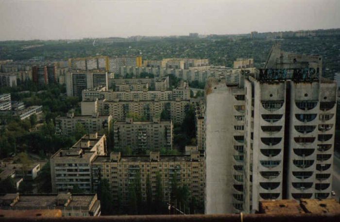 Overlooking Pobedi from one of the 28 story apartment buildings.
Michael  Cox
25 Feb 2004